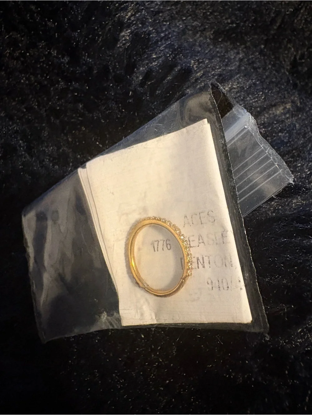 N/A sparkling gold